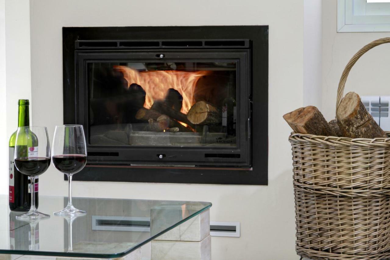 Atico Con Chimenea En Sierra Nevada-Gueejar Sierra Apartment Exterior photo